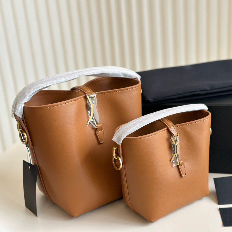 2025 Tote bag designer bag high-quality handbag shipping bag Shoulder Bags Soft Leather messenger bag Luxury bag Fashion black Purse Satchels Bag Christmas present