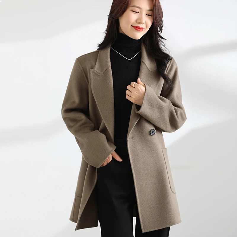 Autumn and winter doublesided cashmere coat womens short sleeved 100% pure wool 240826