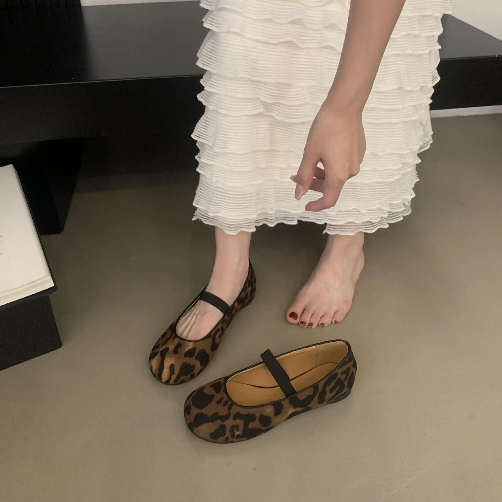 Soft Ballerinas Woman Shallow Mouth Round Toe All-Match Female Shoes Casual Sneaker Ballet Comfortable Dress Retro Flat 240826