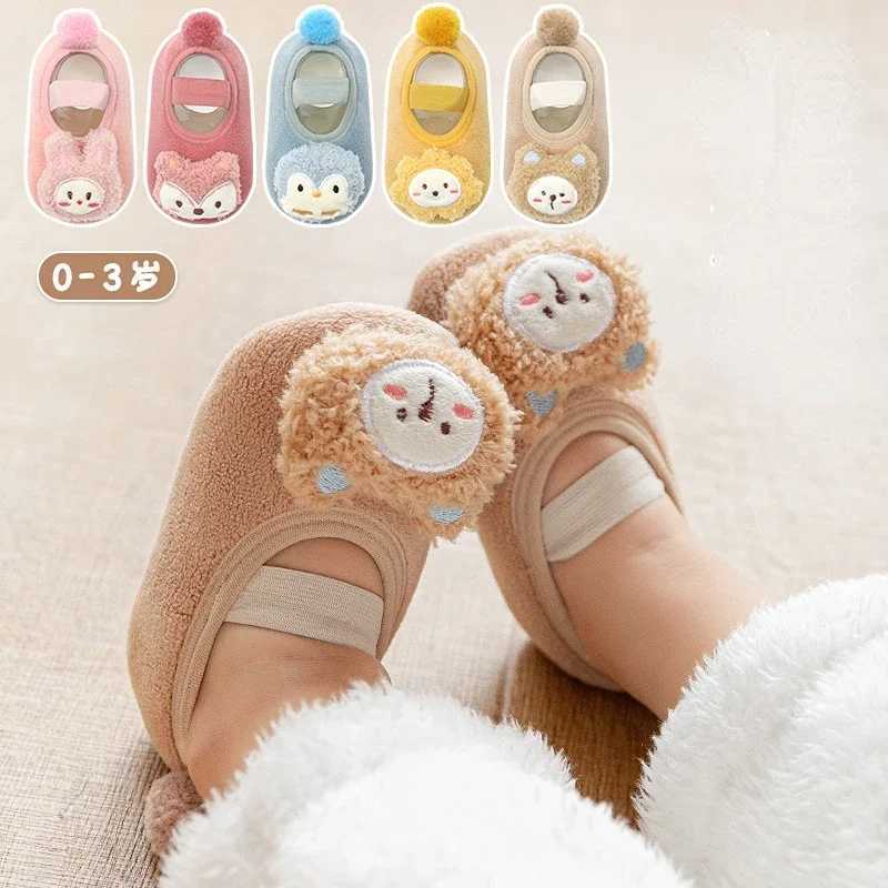 Cute baby sliders for young children boys and girls knitted baby shoes warm and cute cartoon anti slip pre traveler baby sliders M240827