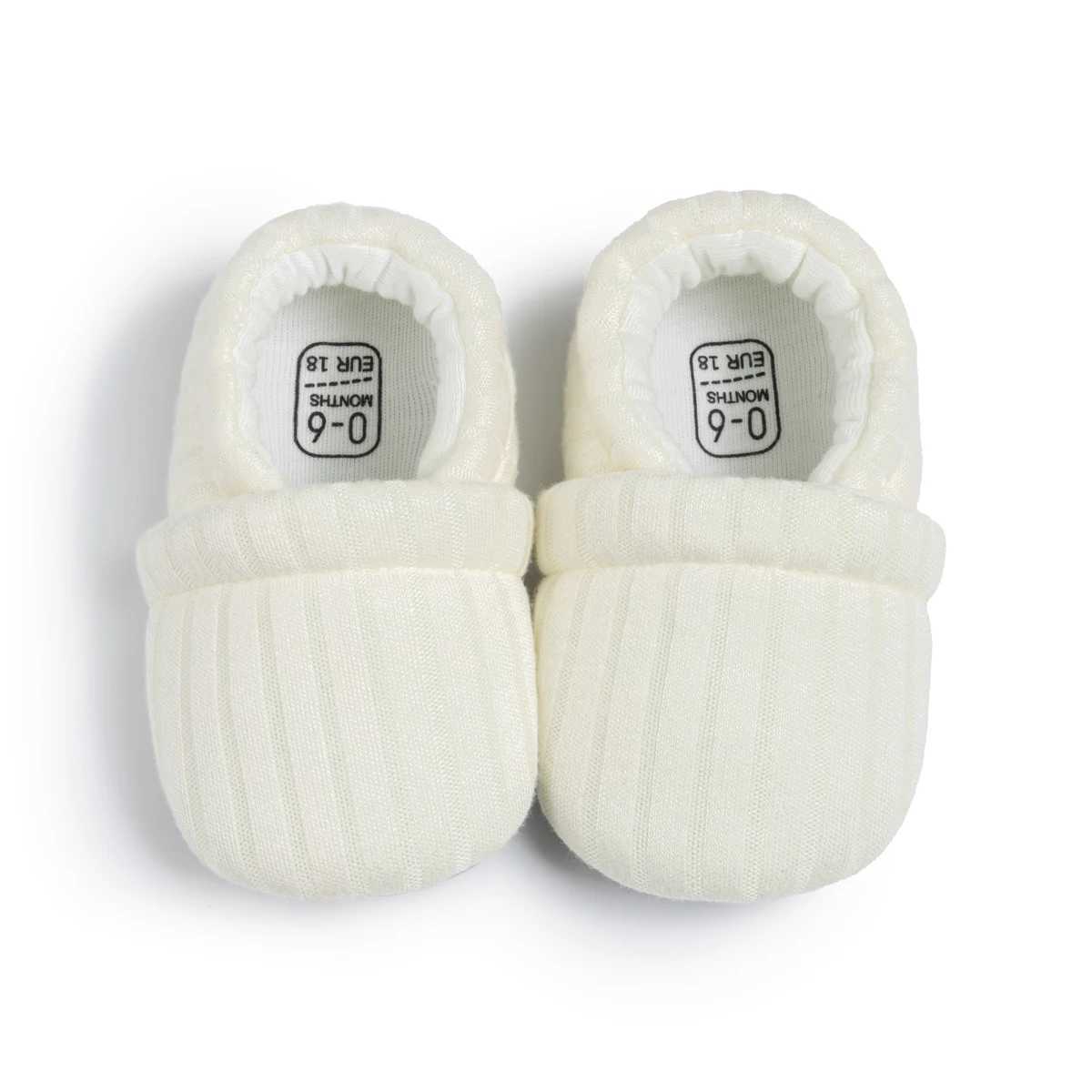 Winter Warm Baby Casual Shoes Classic Color Cotton Soft Newborn Childrens First Soft Bottom Anti slip Shoes M240827