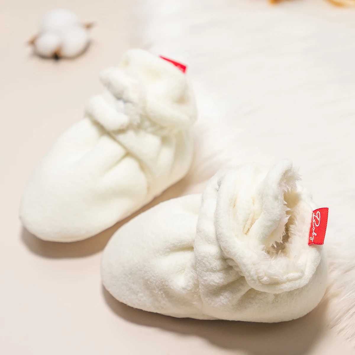 KIDSUN Baby Socks Knitted Multi colored Striped Anti slip Winter Baby Boys and Girls Shoes Cotton First Step Walker Newborn Baby Socks M240827