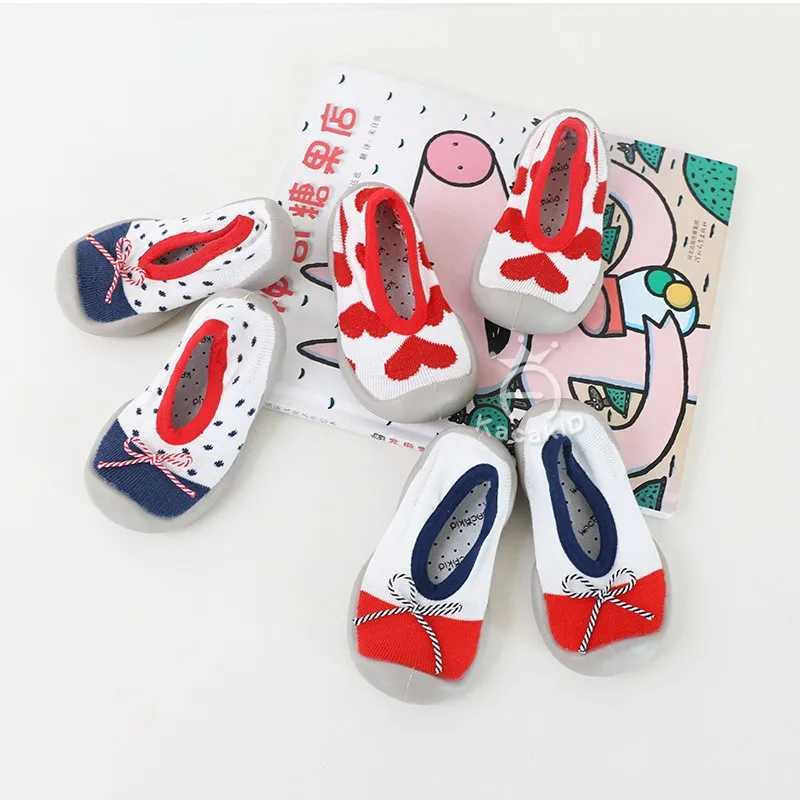 Baby Socks and Shoes Baby Childrens Shoes Cute Printed Cotton Socks and Shoes for Boys and Girls Childrens Casual Anti slip First Step Walker M240827