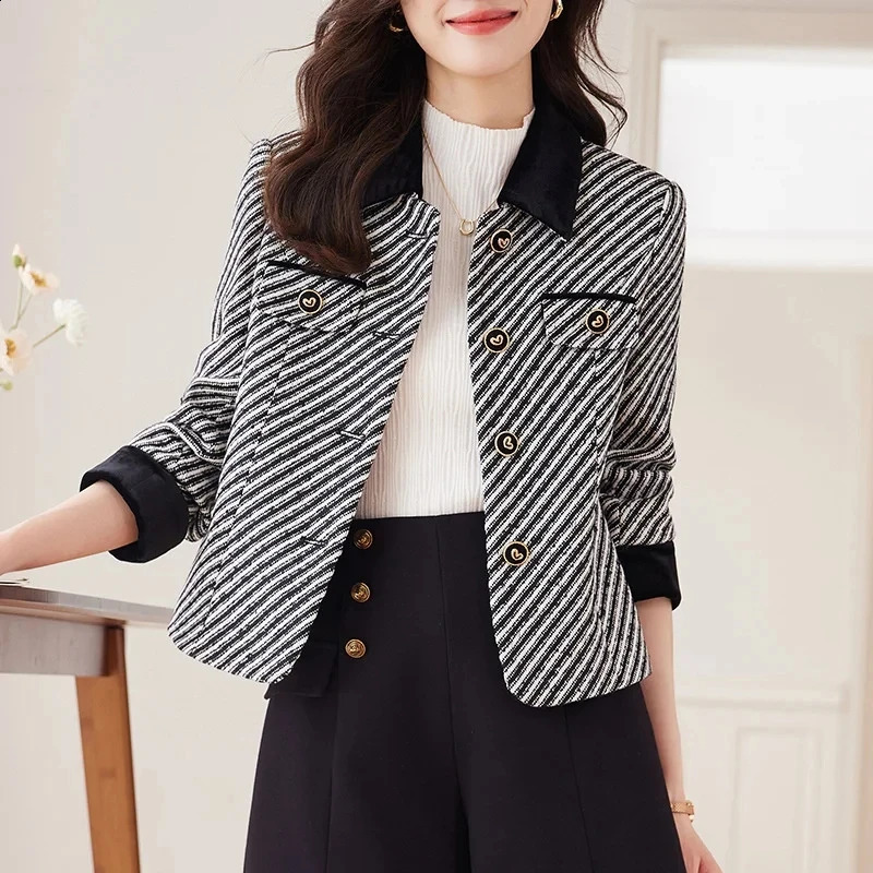 Spring Autumn Fashion Little perfume Style Short Coat Womens Temperature Korean Casual Tweed Jacket Wool 240826