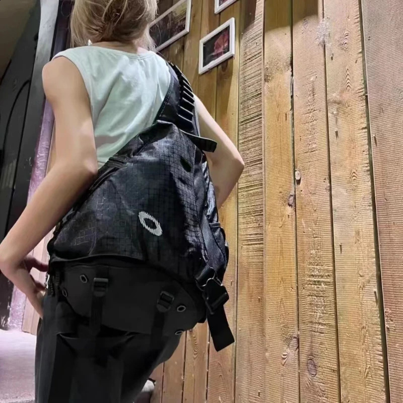 Men Vintage Camping Waist Backpacks Women Nylon Hiking Backpack Casual Sling Bag Large Capacity Outdoor Sport Crossbody Bag 240827