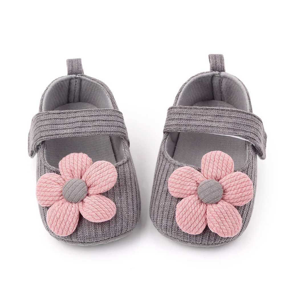 Baby Shoes Spring and Autumn Flower Princess Soft Sole Anti slip First Step Walker Walking Shoes Baby Shoes M240827