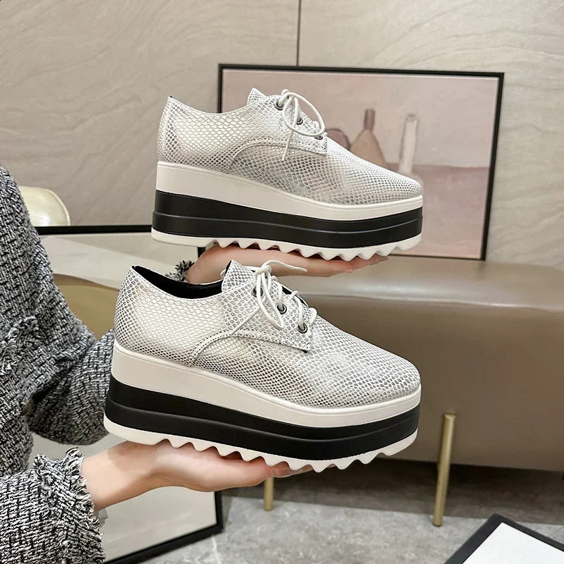 Womens platform wedge high heels casual lace outdoor shoes comfortable high heels low top sports shoes thick soles 240827