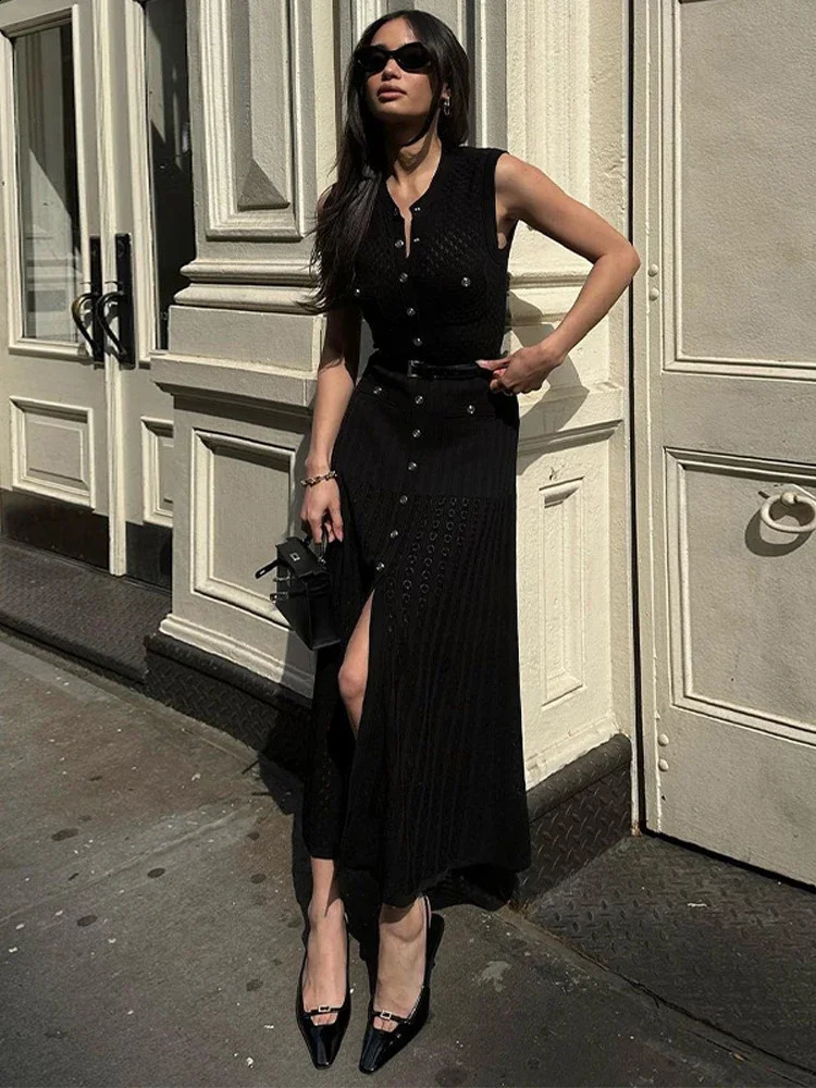 Elegant sleeveless single mouth knitted long dress for women Oneck split style summer womens street party 240826