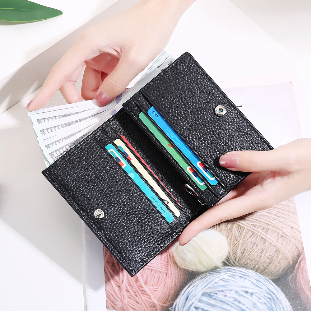Chic Women's Leather Wallet - Soft Japanese Student Theme with Secure Money Clip and Elegant Cards Compartment