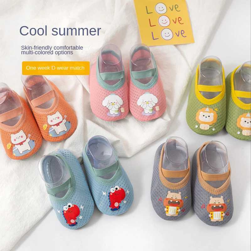 Baby anti slip socks childrens indoor warm floor shoes boys and girls childrens shoes amusement park kindergarten anti slip M240827