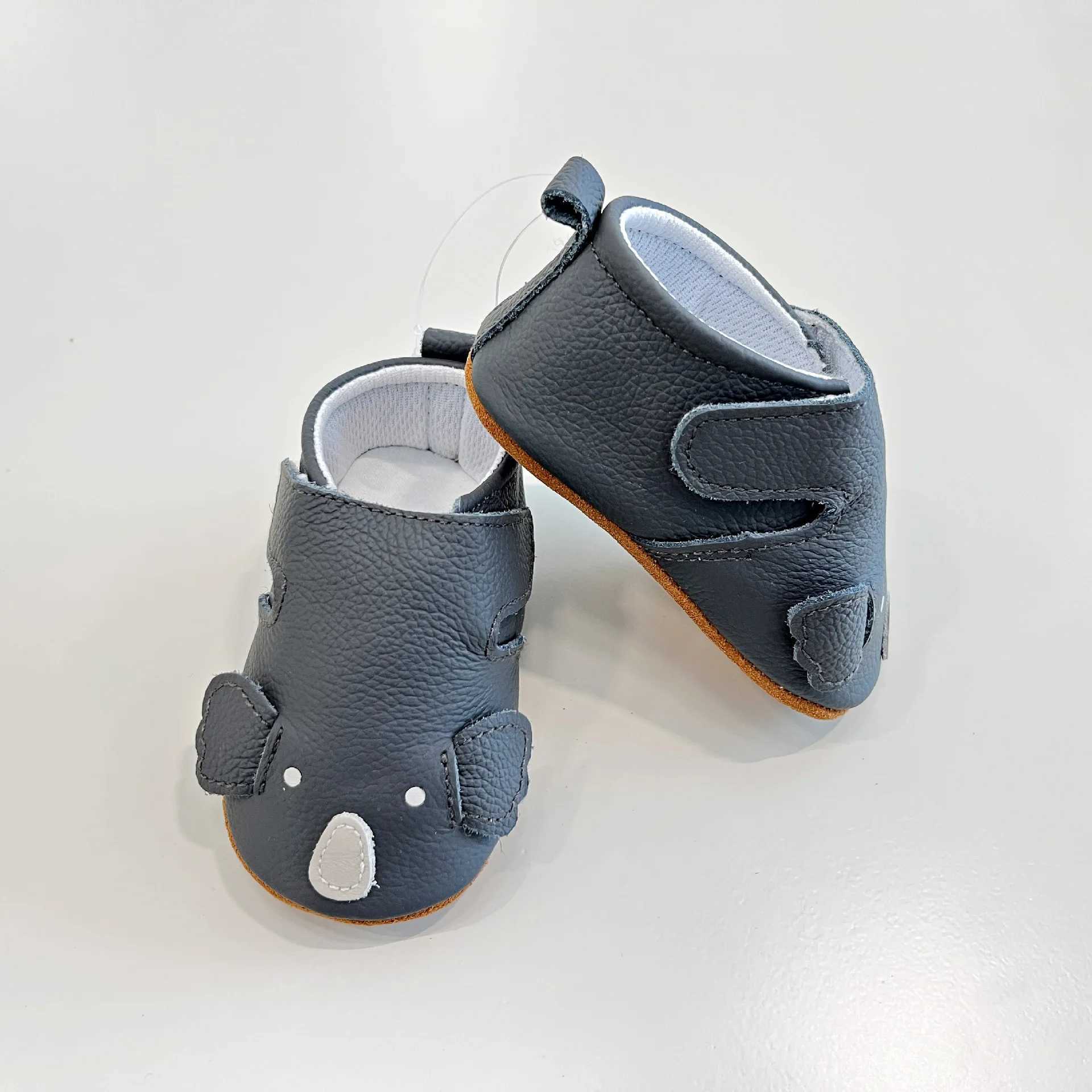 Baby crib shoes for girls boys toddlers casual leather shoes for newborns animals barefoot shoes for the first step of Sapato Loafers project M240827