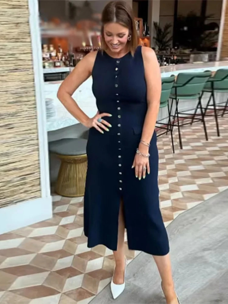 Fashionable Knitted Long Dress for Women Unique Compon Sleeveless Single Chest ONeck Hip Set Womens Summer Robe 240826