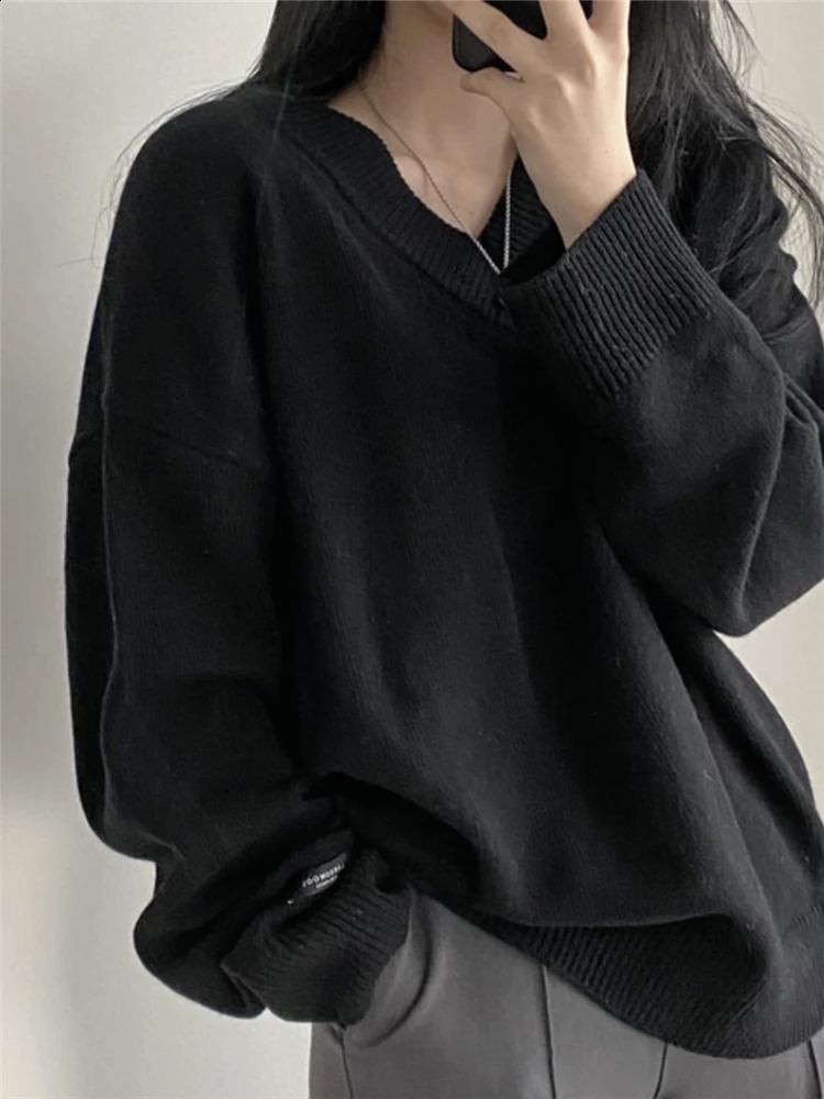 REALEFT autumn black oversized womens sweater casual loose long sleeved Vneck knitted with floral pattern for women 240826