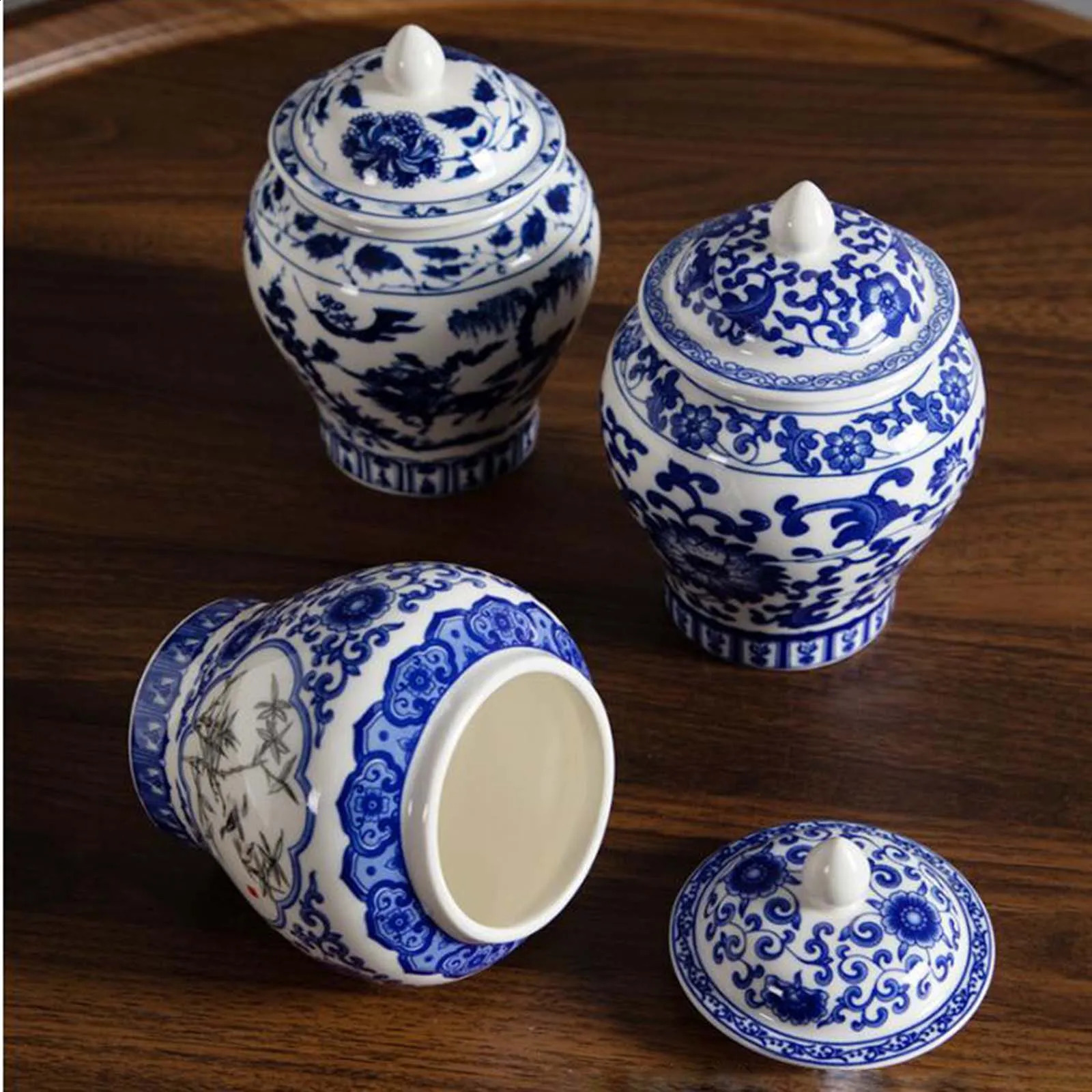 Vintage Bottle Vase Ceramic Ginger Jar with Lid Chinese Classical Decorative Jar Celadon Vase Storage Jars Candy Pots Home Decor 240826