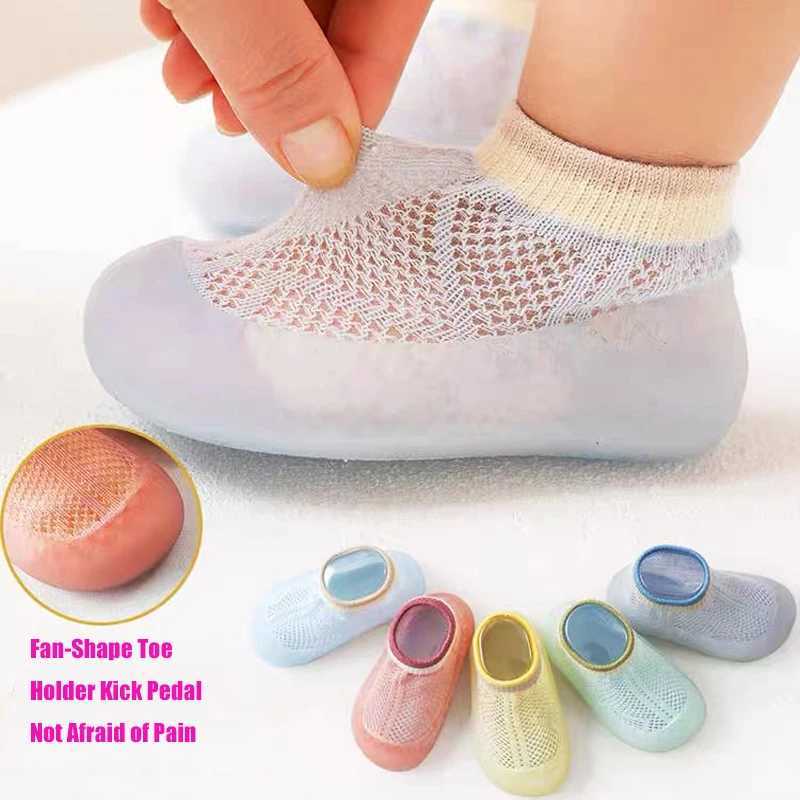 Summer mesh baby socks shoes anti slip indoor baby walking shoes breathable warm and elastic socks for boys and girls sports shoes M240827