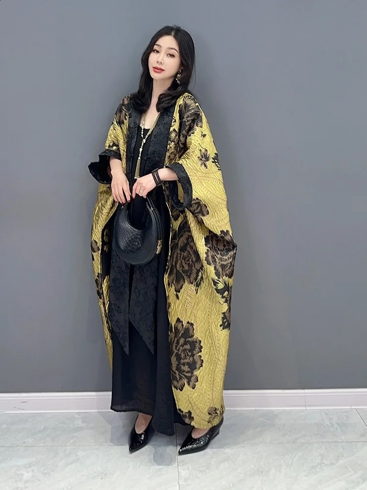 SpringSummer Dark Flower Gull Casual Big Bat Sleeve Open Collar Woolen Sweater for Women Retro Chinese Style Trend ZY574 240826