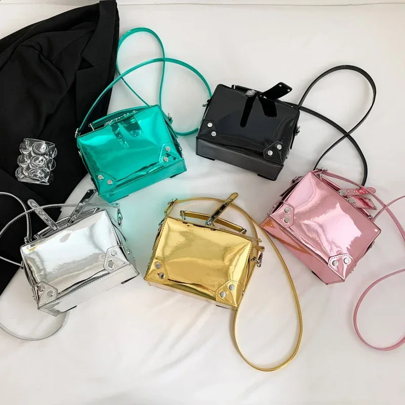 Metal High Gloss Mirror Style Crossbody Bag Handheld Box Bag Makeup Bag Light Versatile Women One Shoulder 240827
