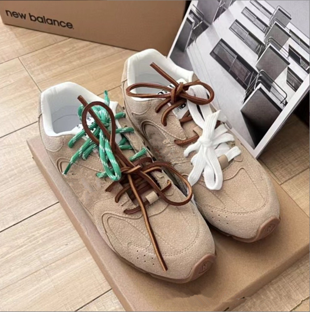 New Designer Running Shoes for Men and Women Sports Shoes suede Mesh Outdoor Sports and Leisure Shoes Size 35-44