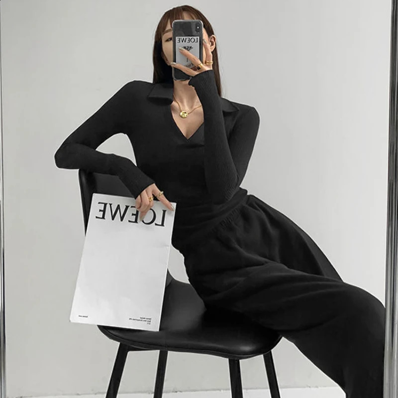 Sexy V-neck ultra-thin fitness womens T-shirt fashionable long sleeved polo shirt womens high waisted cut top 240827