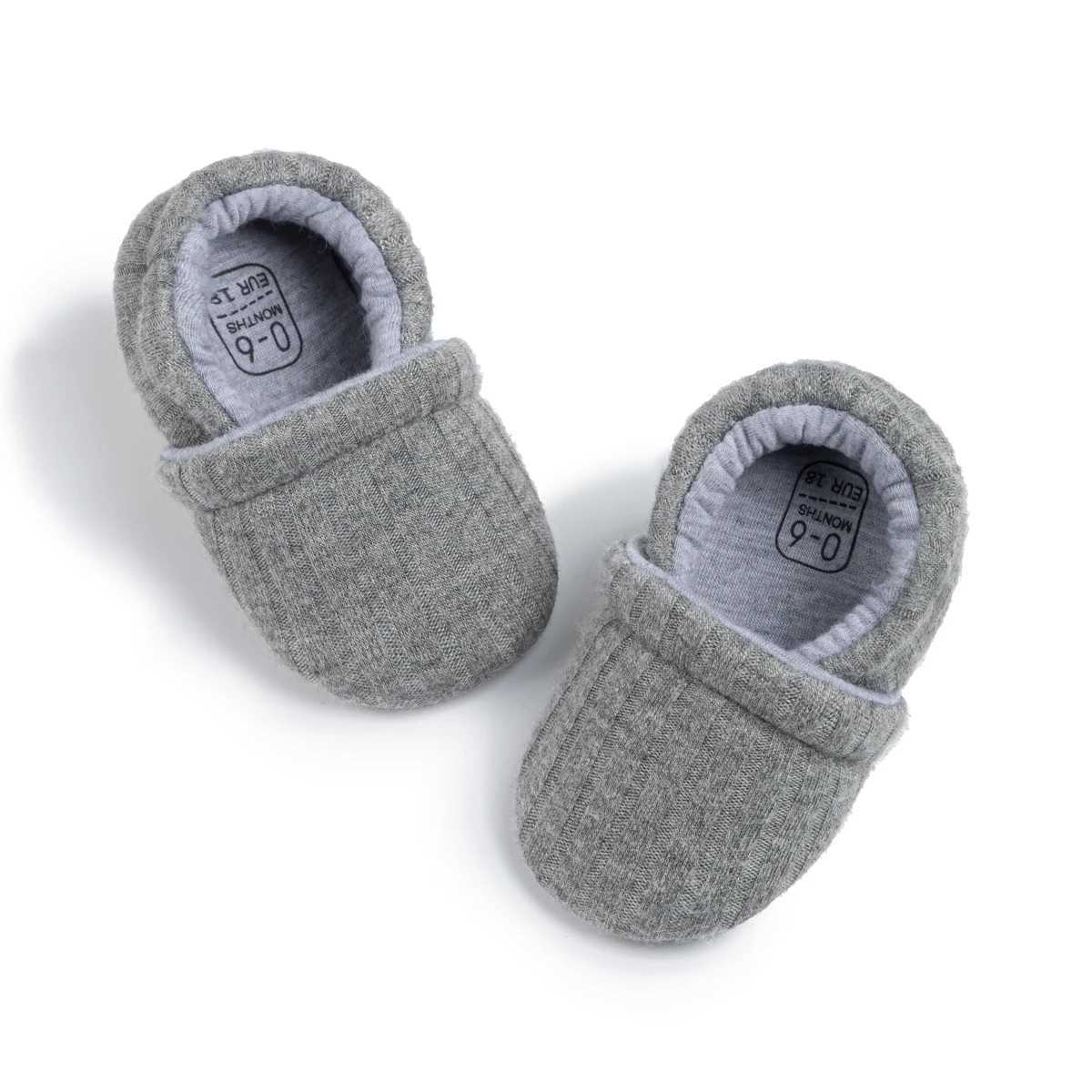 Winter Warm Baby Casual Shoes Classic Color Cotton Soft Newborn Childrens First Soft Bottom Anti slip Shoes M240827