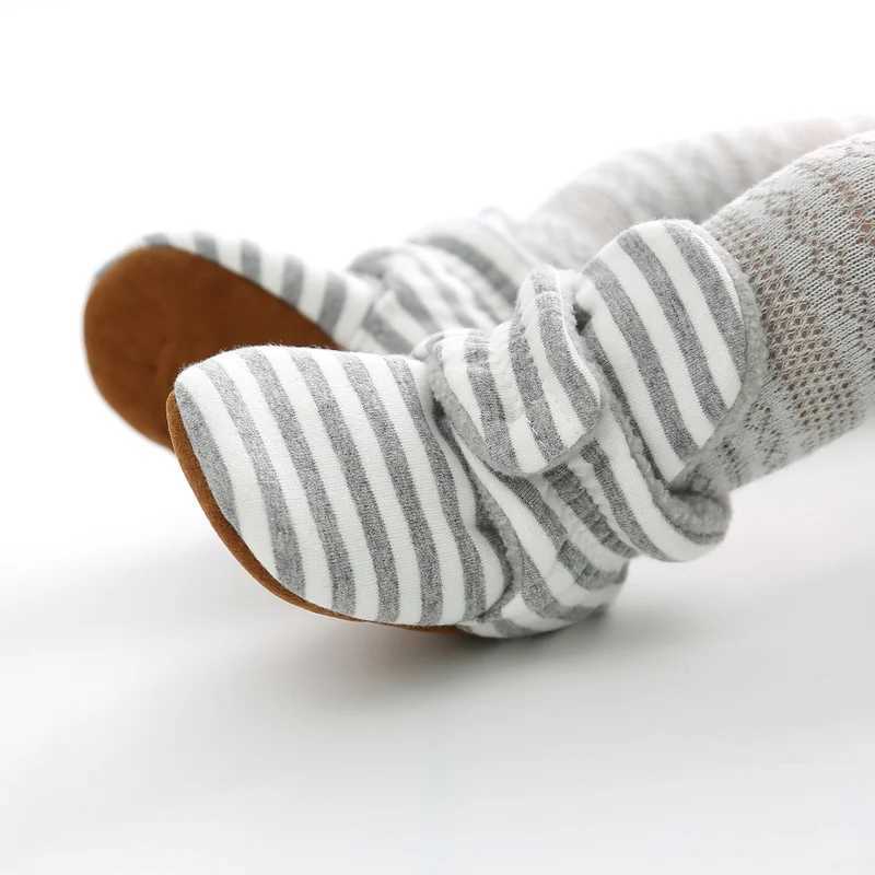 Baby Socks Shoes Boys and Girls Striped Gingham Newborn Preschool First Walking Shoes Cotton Comfortable Soft Anti Slip Baby Bed Shoes M240827