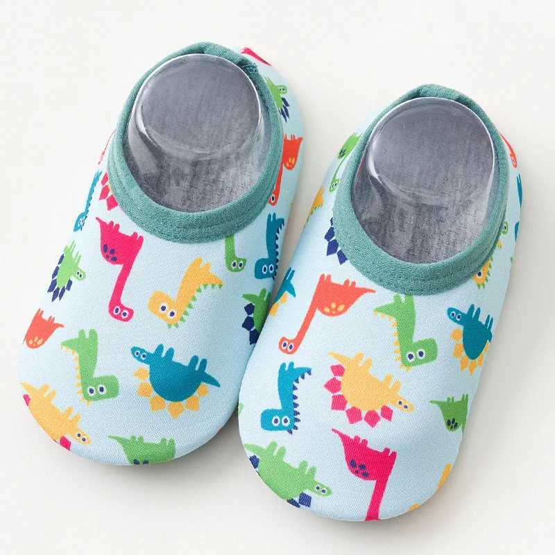 Baby anti slip socks cute childrens slides warm baby crib floor shoes for newborns with rubber soles suitable for children aged 0-24 months boys and t