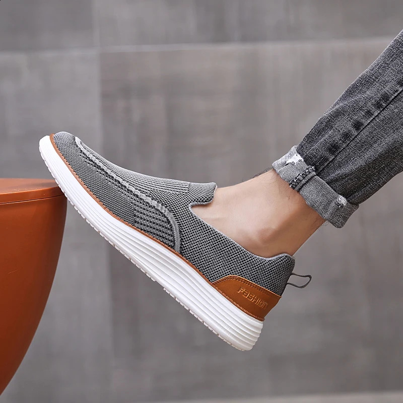 autumn mens mesh boat shoes breathable and fashionable casual shoes soft driving shoes lightweight and sliding large size 39-47 240827