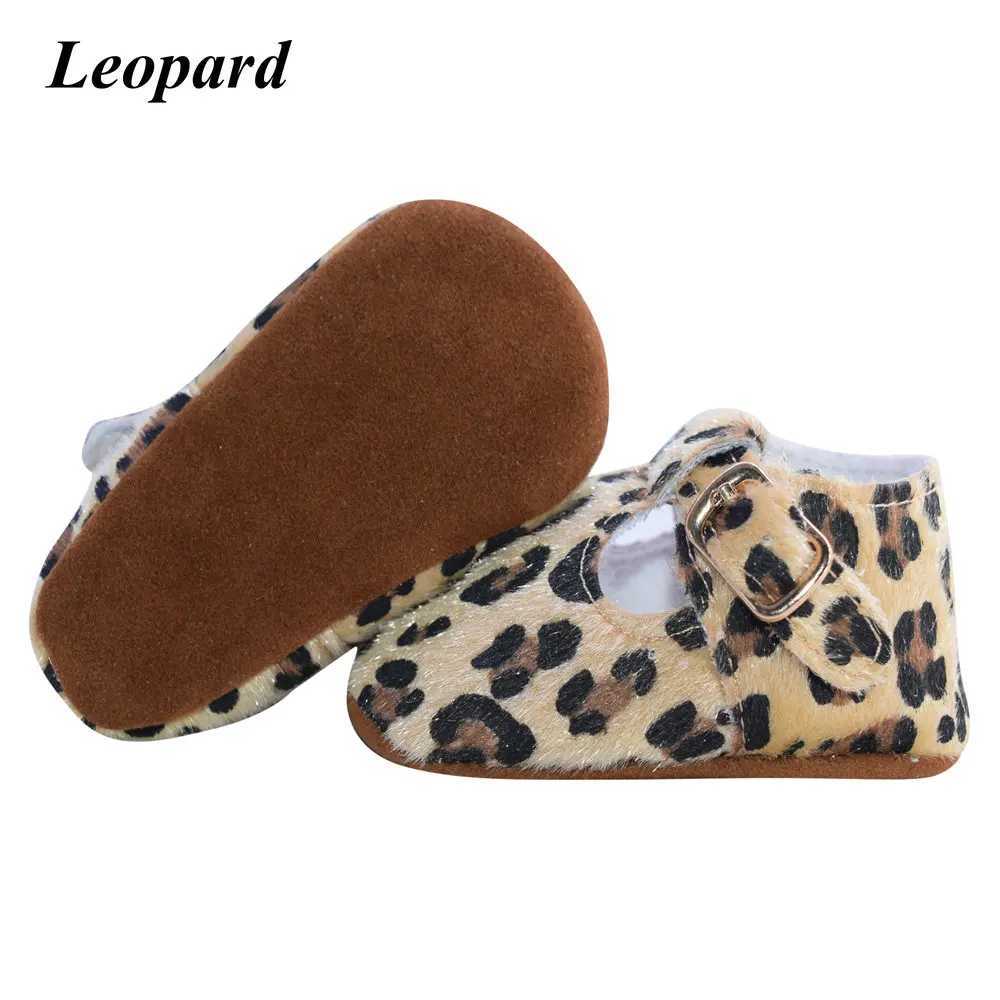 Baby shoes with gold buckle PU leather for boys and girls soft sole for toddlers anti slip first step for baby Moccasins M240827