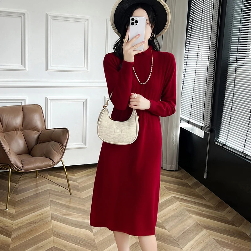 Autumn and Winter Temperature Ear Fungal Collar 100% Pure Wool Knitted Dress Womens Coat Slim Fit Medium Long Hair 240826
