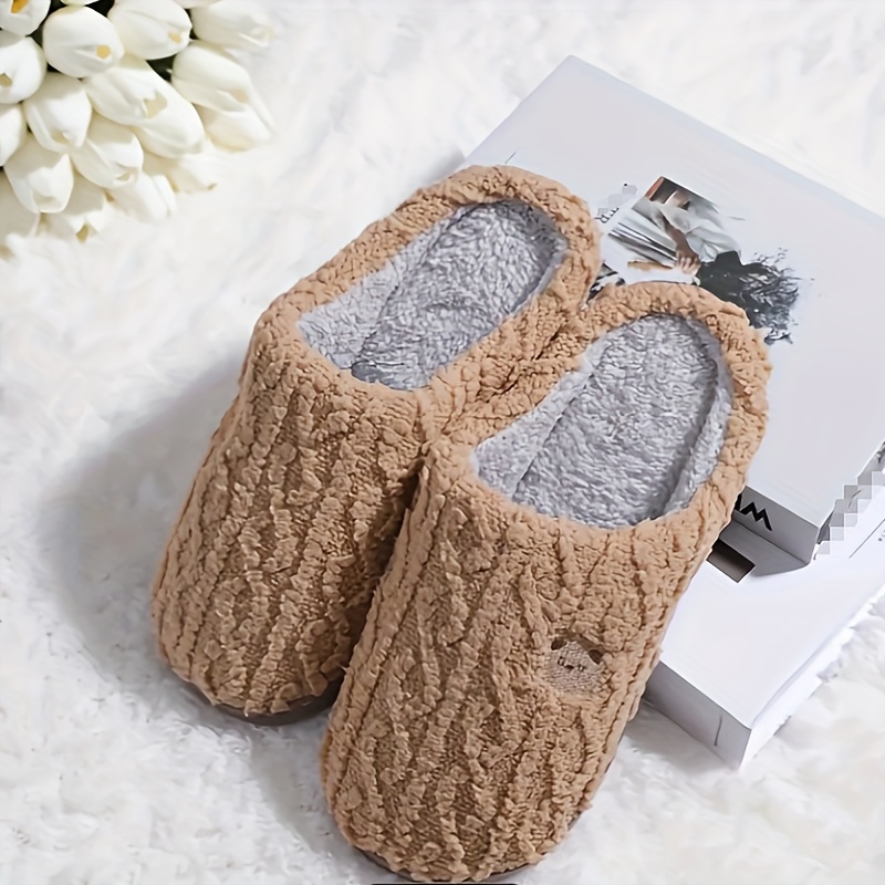 Super soft bear pattern plush slippers - super cute and warm, easy on and off for cozy winter nights - luxury flat plush shoes perfect for home and be