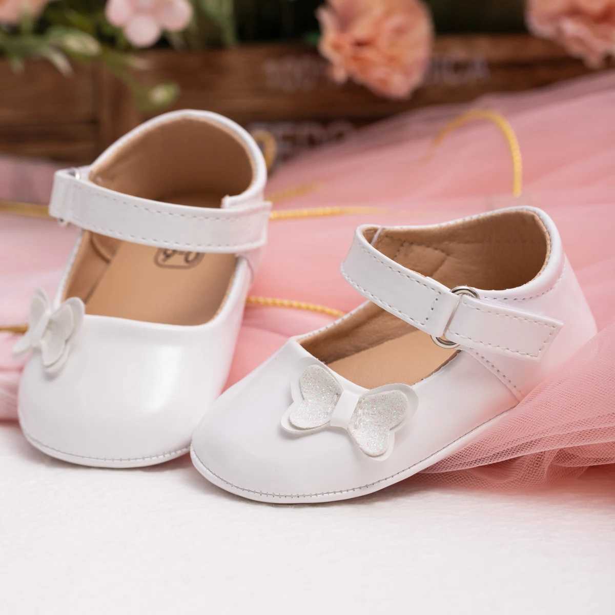 New baby shoes 0-18 months old newborn girl princess PU toddler shoes with bow decoration rubber sole anti slip first walking shoes M240827