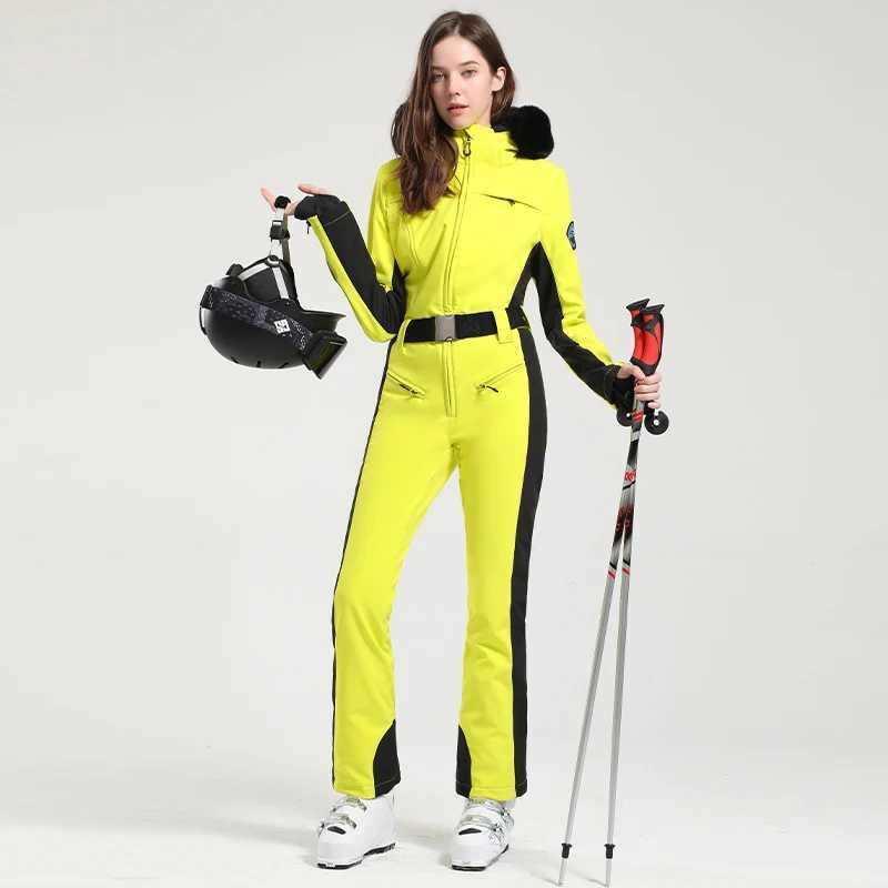 Skiing Suits One-piece Ski Suit Women Thickening Snowboard Female Overalls Winter Windproof Waterproof Breathable Clothing Skiing Suit H240826