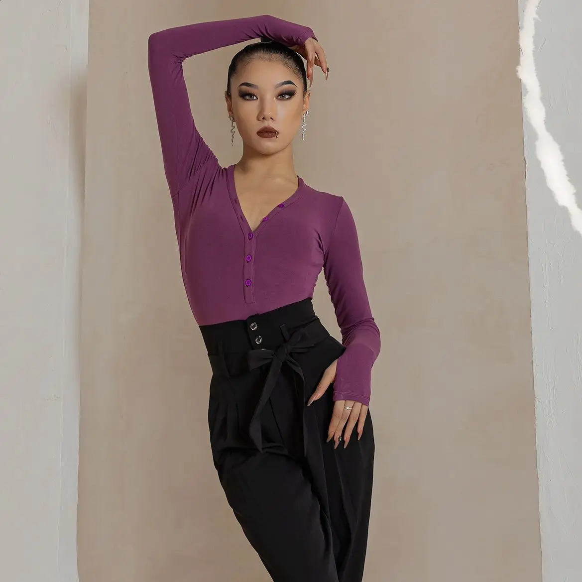 Ultra thin multi-color spring collar long sleeved casual T-shirt for womens uniform V-neck elastic strength comfortable and fully matched top 240827