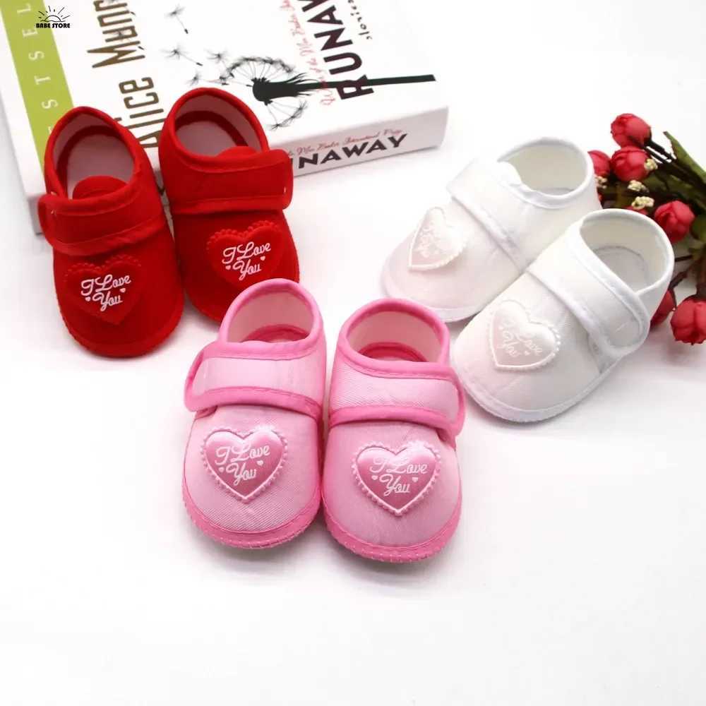 1 pair of spring autumn babys first walking baby girl boy anti slip shoes heart-shaped newborn anti slip shoes 0-18 months old M240827