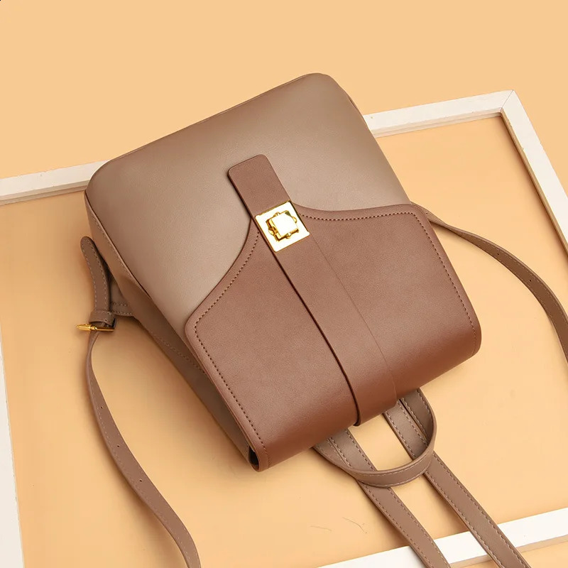 Womens backpack large capacity backpack fashionable conflict color travel bag anti-theft lock womens buckle bag 240826