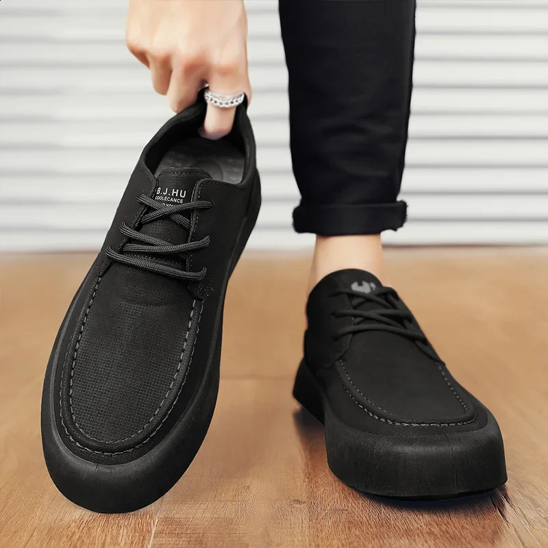 Mens Lightweight Work Shoes Chef Anti Slip Wear Resistant Waterproof Sports Shoes Flat Thick Outdoor Travel Leisure Shoes 240826