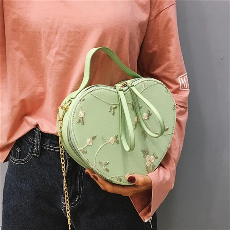 Lace Shoulder Bag Peach Heart Women Bags 2024 Embroidery Handbag Portable Girl Diagonal Heartshaped Chain For 240826