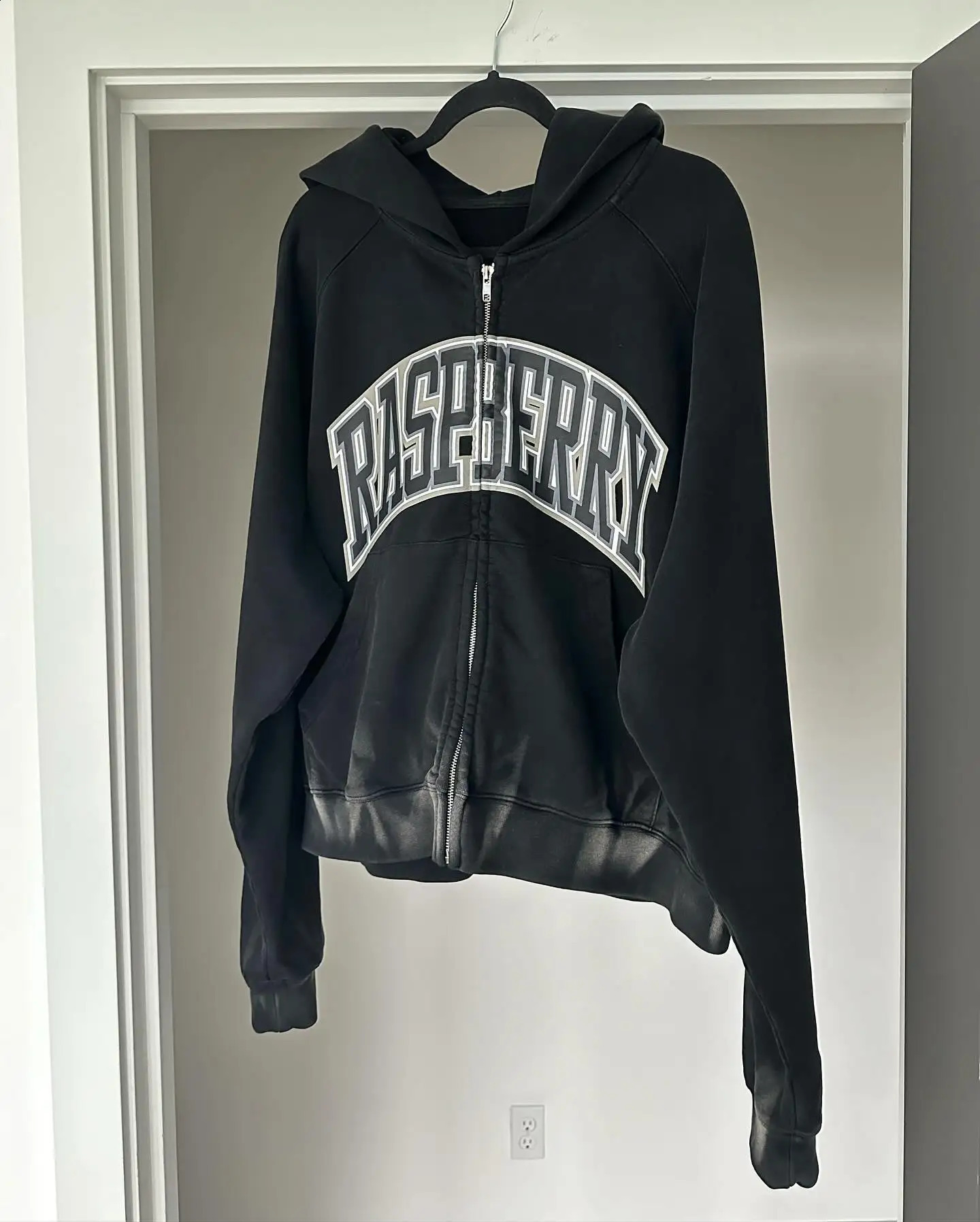 Retro Hip Hop Zip Up Hoodie Goth Letter Print Hoodies Men Women Harajuku High Street Oversized Loose Sweatshirt Y2k Clothes 240827