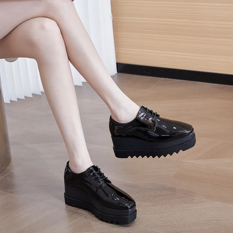 Square Toe Shoes Womens 2024 Modis Fully Matched British Style Womens Shoes Autumn Patent Leather Ballet Apartment Casual Sports Shoes Clog 240827