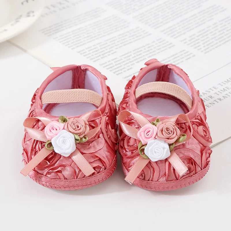 Autumn baby girl shoes decorated with small flowers comfortable cricket shoes for baby walkers roses 0-12 months old M240827