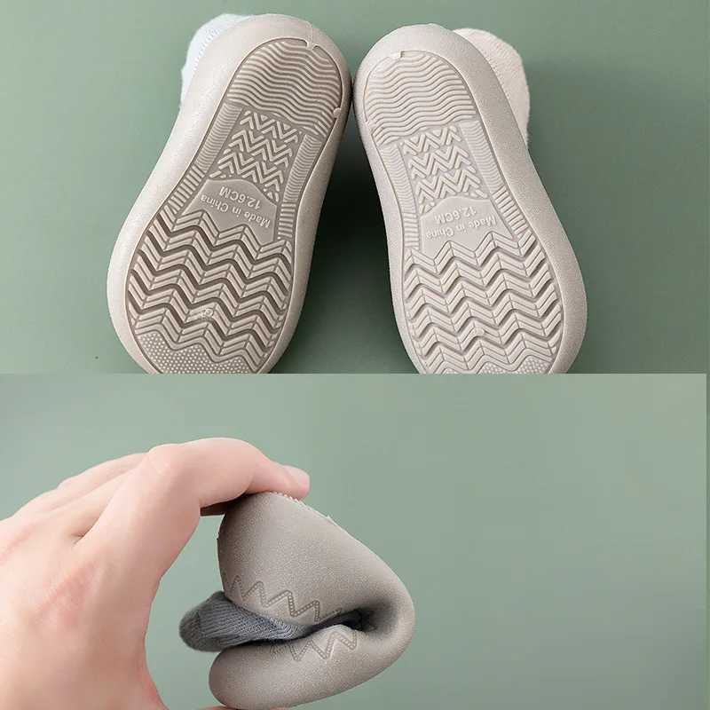 Baby walking shoes with soft soles non slip breathable socks and indoor and outdoor boy and girl odor resistant board shoes M240827