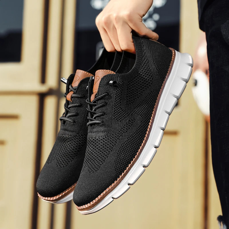 2024 Mens Running Shoes Breathable Outdoor Sports Shoes Lightweight Sports Shoes Mens Large Lightweight Knitted Sports Shoes 240827