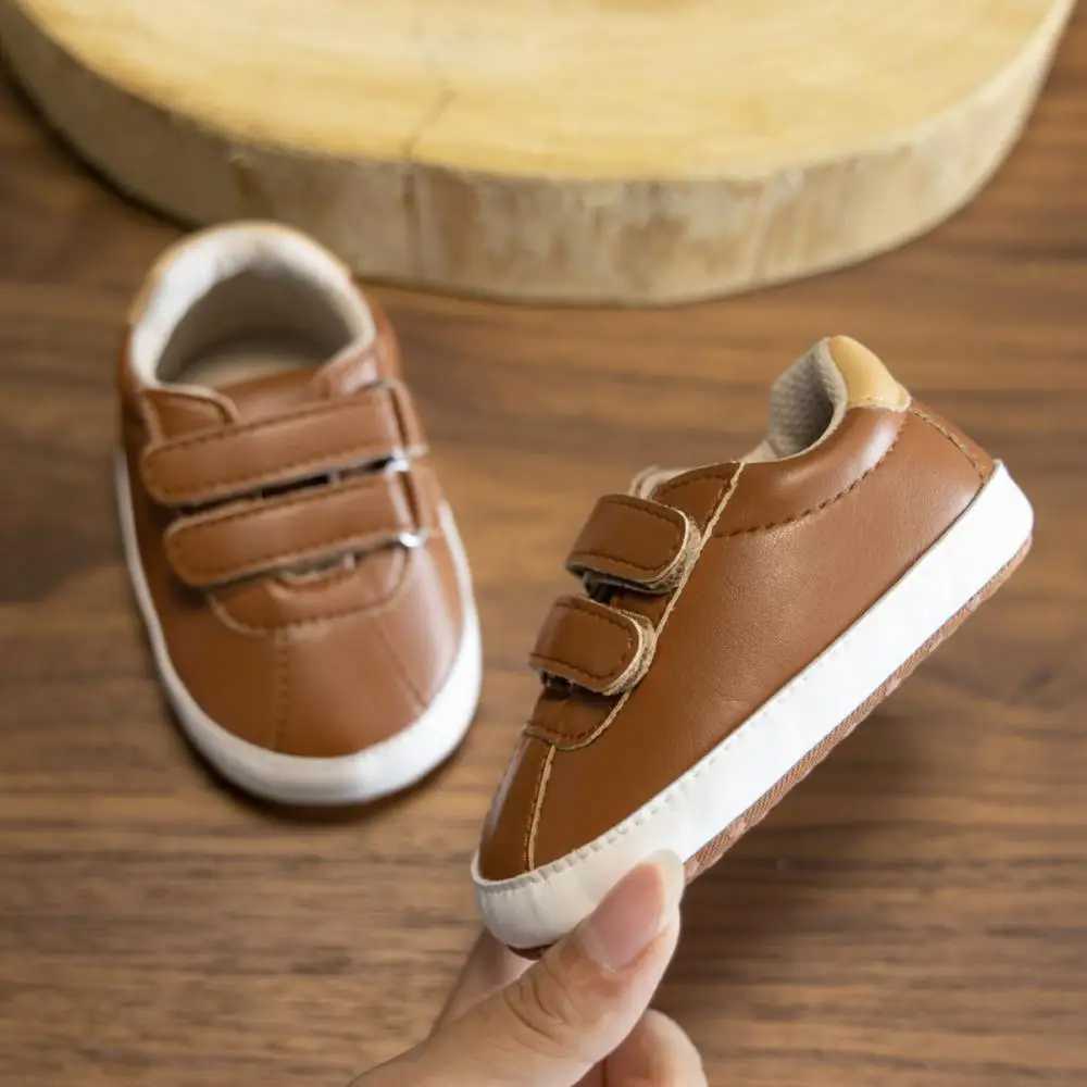 Cute girl boy soft soled shoes anti slip solid color leather trainer machine front traveler black and white brown casual shoes 0-18M M240827