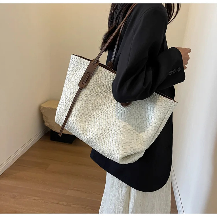 Big Capacity Tote Shouler Bags for Women Handbags Purses 2024 Vintage Ladies shopping travel 240827
