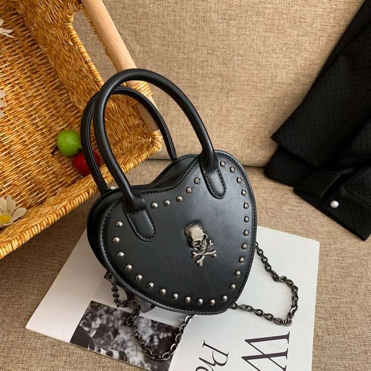 Sweet Cool 2024 New Fashion Love Handheld Chain Women's Gothic BagS Bag