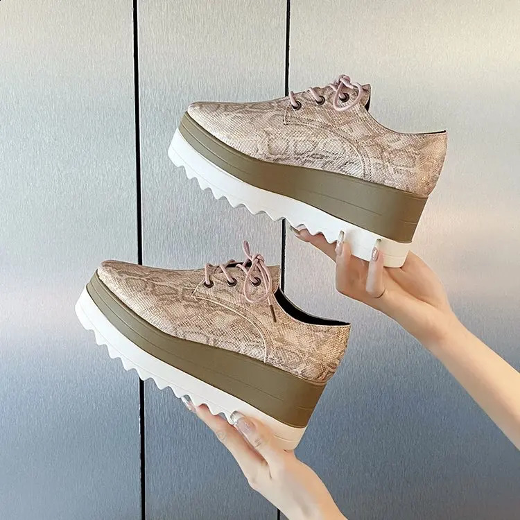 Womens Fashion Flat Shoes Spring PU Shoes Fashion Crawling Shoes Womens Casual Shoes Womens Lace Flat Shoes Big 42 240827