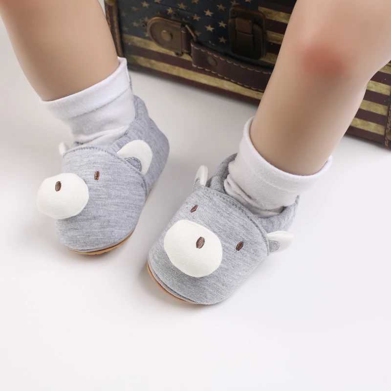 Baby soft baby crib shoes cartoon boots anti slip newborn boy first walker cartoon shoes winter warm childrens sports shoes M240827