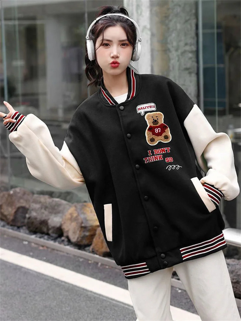 Vintage Bomber Jackets Women Cartoon Bear Baseball Coats Streetwear Female Fashion Hip Hop Casual Ladies Tops Autumn Winter 240827