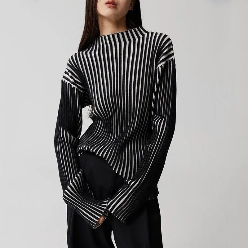 Womens sports shirt Y2k top stand collar long sleeved tuning jumper retro fashion striped knitted ral coat lapel