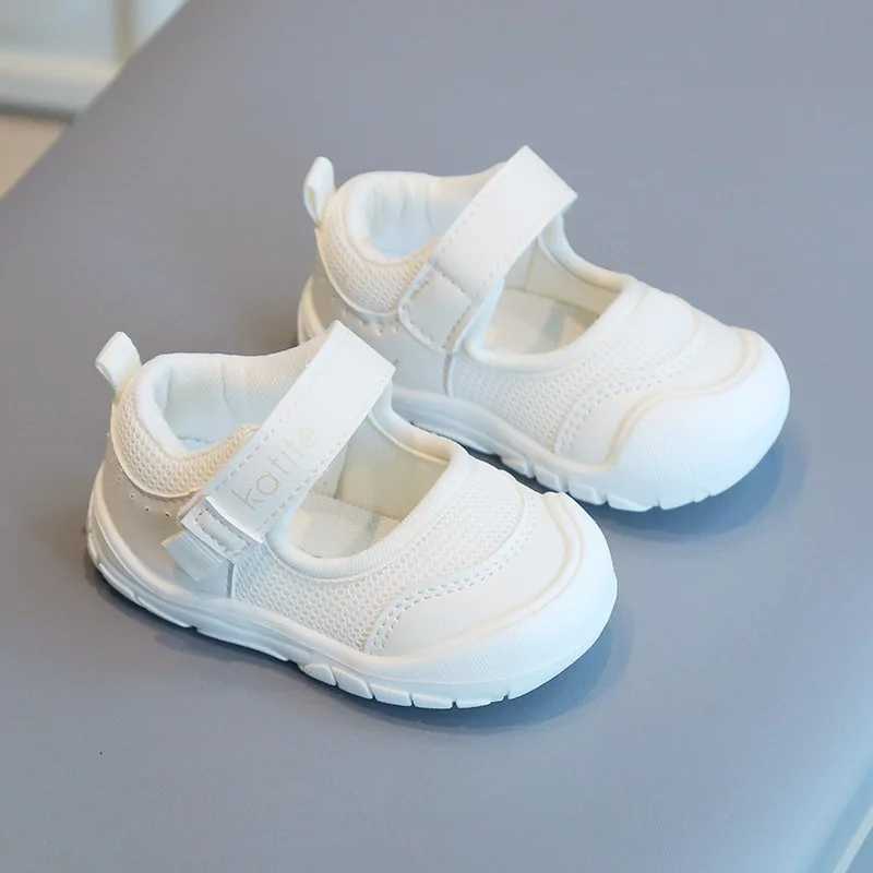 Skin friendly and comfortable baby mesh shoes breathable childrens shoes new soft soled casual shoes for girls M240827